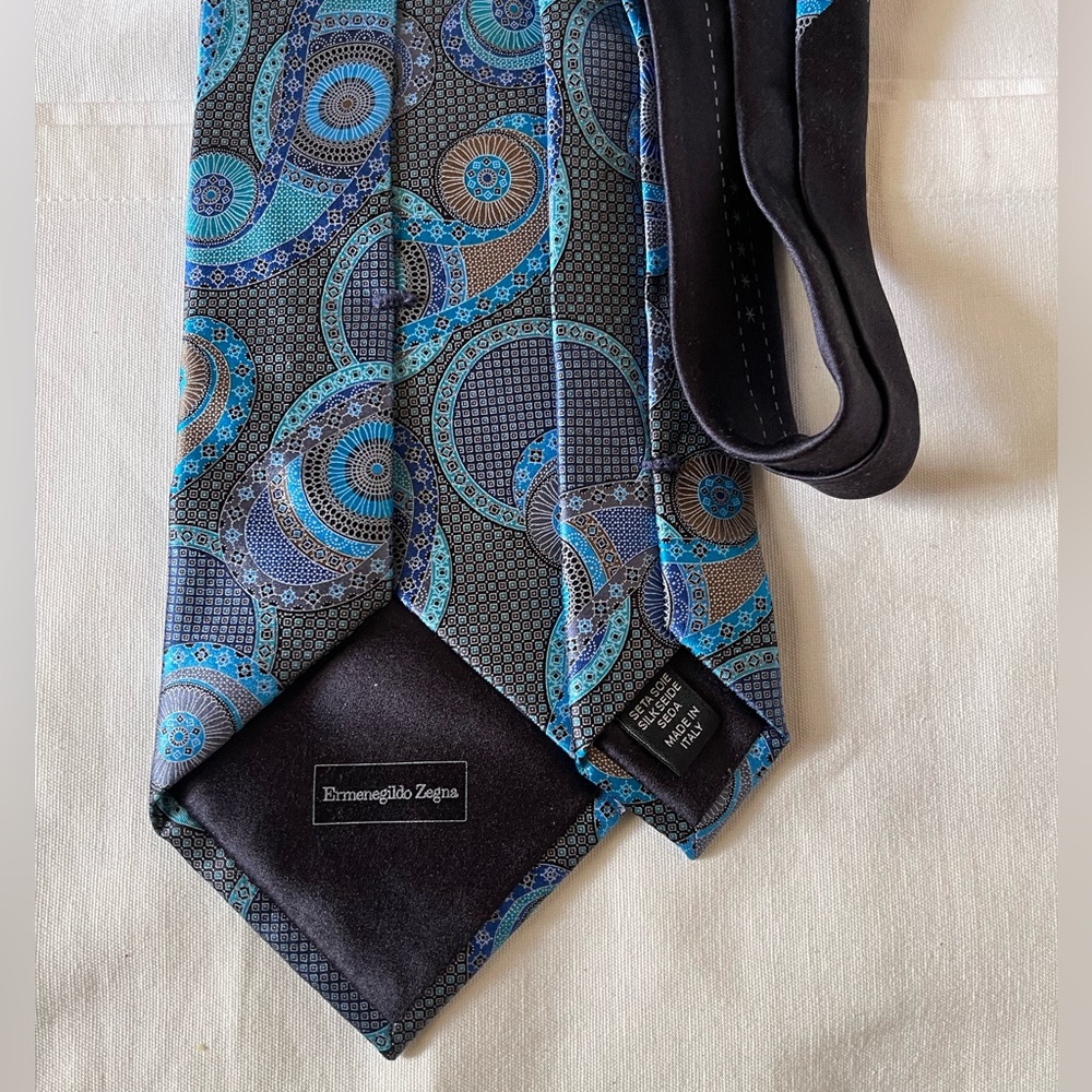 Ermenegildo Zegna luxury  Blue and Gray Paisley Tie designer Men’s - Picture 3 of 5